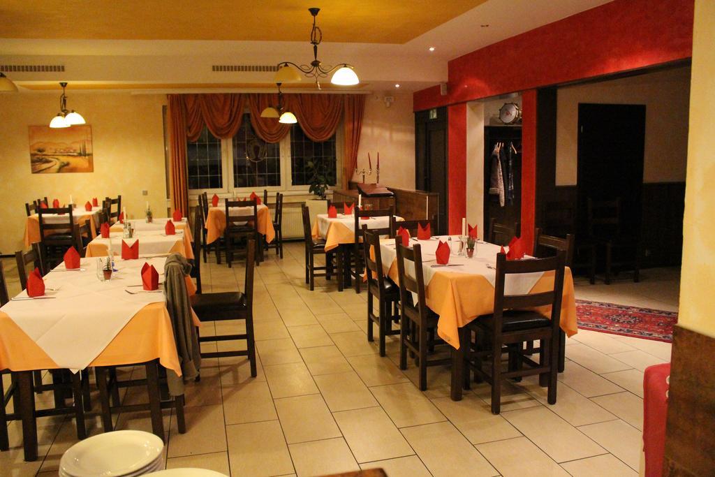 Legend Hotel Biebesheim am Rhein Eksteriør bilde
